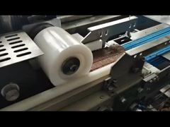 Barka z płatków z czekoladową powłoką i opakowanie cała linia